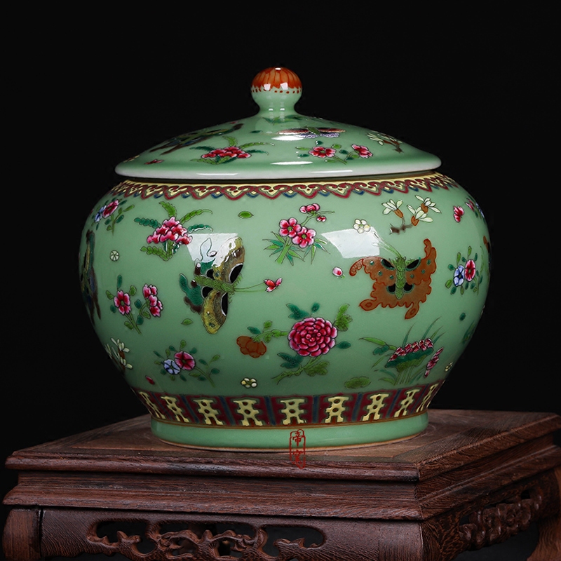 Jingdezhen ceramics pea green glaze antique hand - made enamel butterfly storage tank cylinder barrel seeds wedding gift