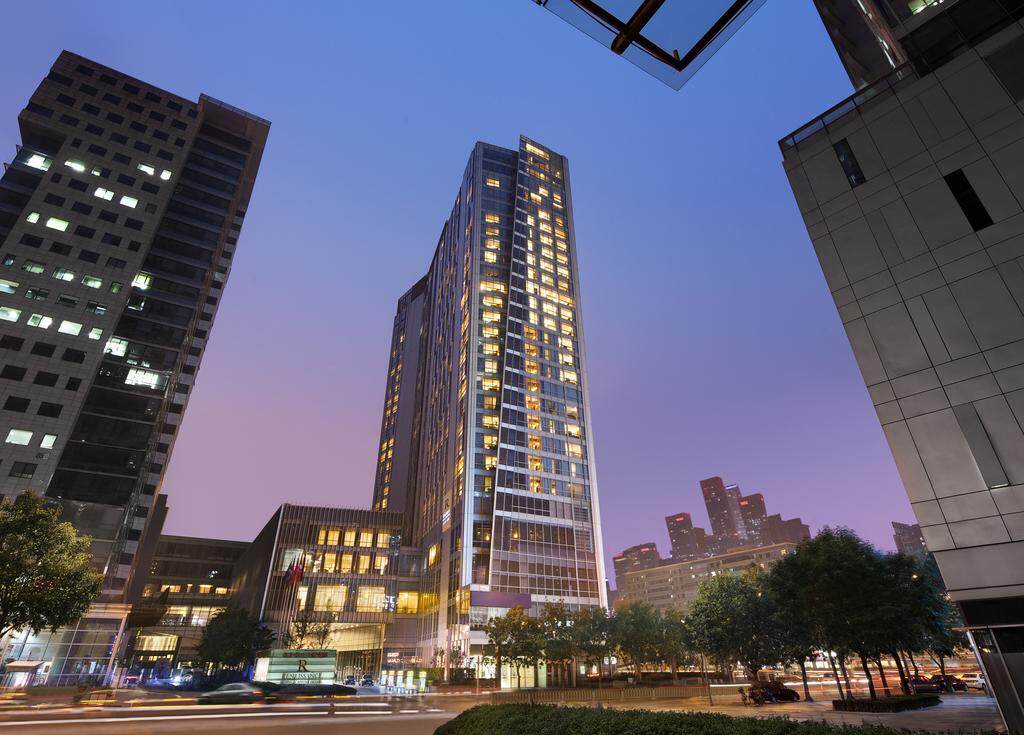 Beijing Shuangjing Renaissance R & F Hotel Third Ring View Executive Room Including Double Morning Late Check-out