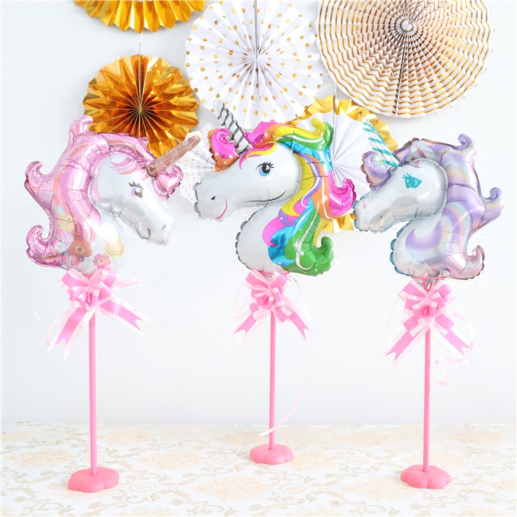 Pony Polaris Unicorn Table Floating horse head table setting Birthday party setting Year-old catching week Balloon dessert table setting