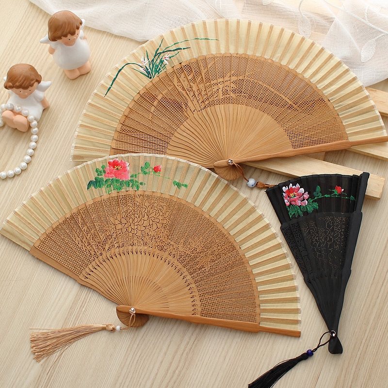 Ancient fan carved ancient fan painted silk Chinese female gift bamboo collection fan folded