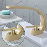 Ремеска для мытья ручной работы творческая северная легкая световая роскошная медная матовая матовая матовая охлаждение одно отверстие и горячая нагрева