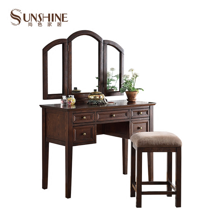 ��ɫС��ʽ��ױ̨