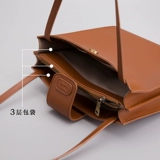 Вместительная и большая демисезонная барсетка, сумка на одно плечо, из натуральной кожи