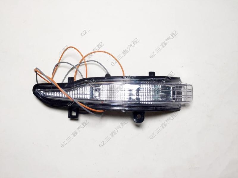 Apply Southeast V5 rhombus V6 rhombus V6 rear mirror light reflector direction light rear-view mirror direction light fitting