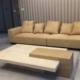 Bàn cà phê đá cẩm thạch travertine tự nhiên kết hợp tủ bếp đơn giản hiện đại hình chữ nhật căn hộ nhỏ phòng khách - Bàn trà
