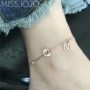 Nhật Bản và Hàn Quốc phiên bản đơn giản ngọt ngào cá tính không đều kim cương chữ M titan thép mạ vàng hồng phần đẹp vòng chân nữ mùa hè vòng đeo chân nữ