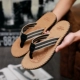 Mùa hè flip flops dép của nam giới thủy triều của nam giới dép non-slip mềm dưới mùa hè ngoài trời mặc pinch dép bãi biển kích thước lớn dép kẹp nam Dép