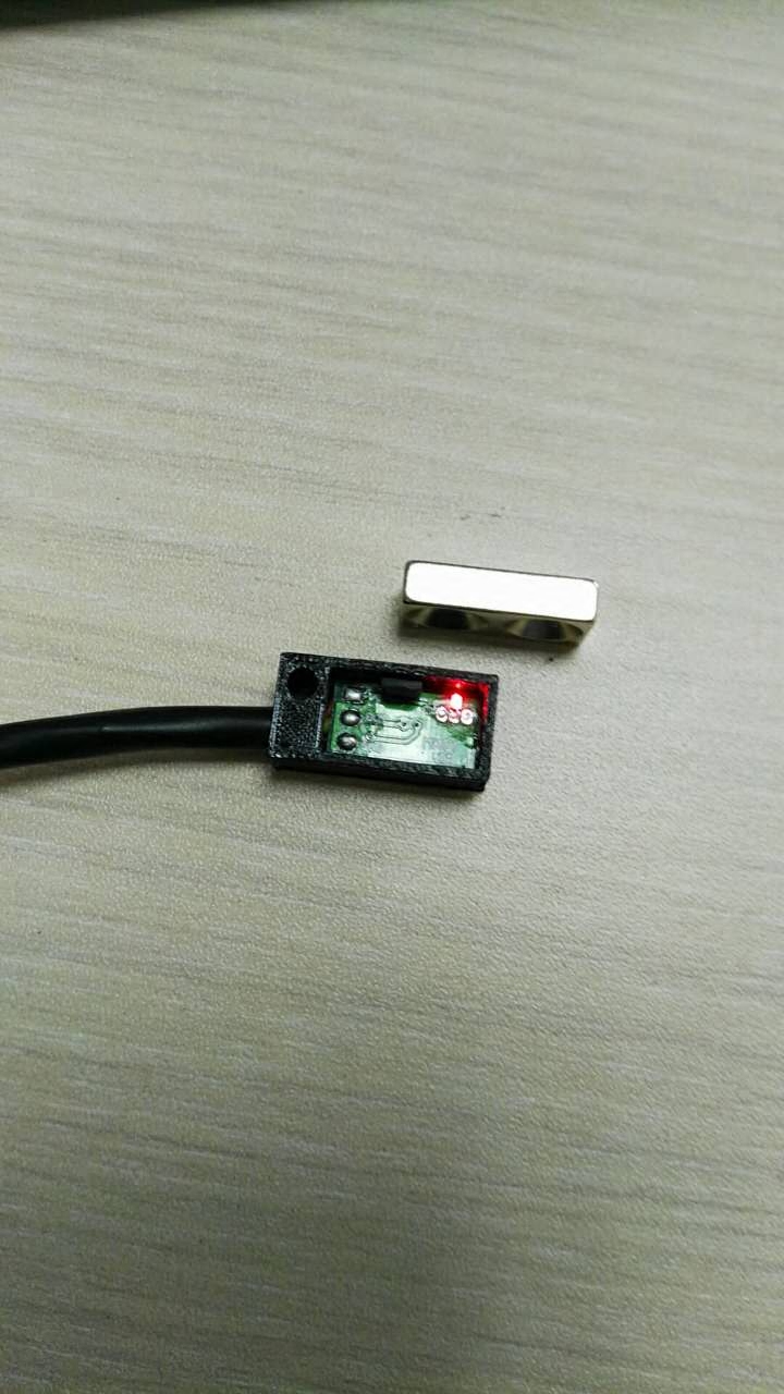 Three-purpose straight-line driving sensor Brake sensor Speed ​​sensor