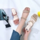 Dép mới 2018 nữ mùa hè phiên bản Hàn Quốc dày với giày cao gót đế vuông vuông hai mang dép hở ngón kéo nữ