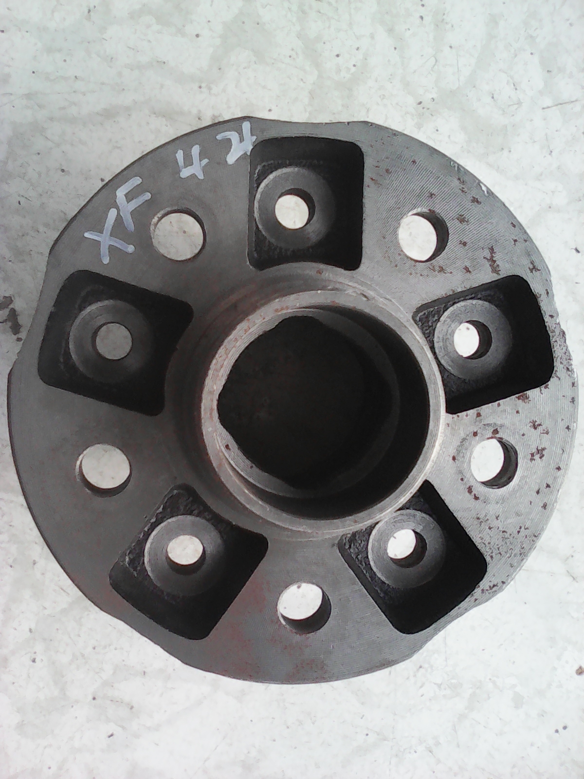 Промежуточная часть привода Luling Huanghai Aojun Gio Wealth Ford Pickup Wheel Hub Axle Head Front Wheel Core Bait Flange Bearing Seat