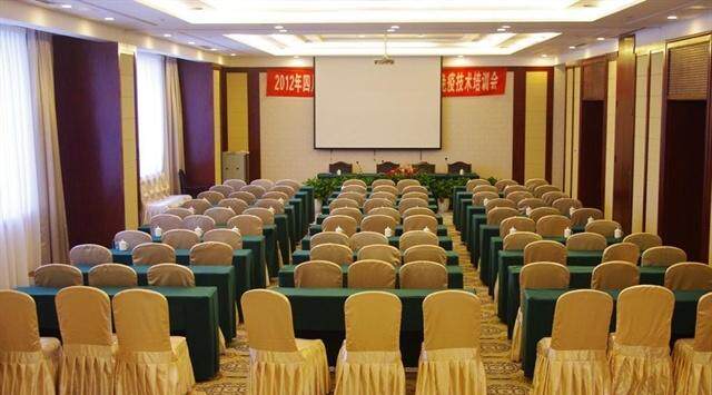 Dujiangyan National Weir Guest House View Great Bed Suite