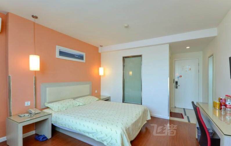 Ruist Chain Hotel (Taizhou Road and Bridge Second Branch) Ruixiang King Room