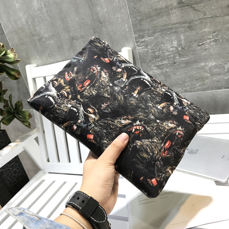 Men's handbag Chater Boomers Handbags Han version Fashion Large-capacity Envelope Bag Pattern Cloth Hand Grab Bag Individuality Men's Bag