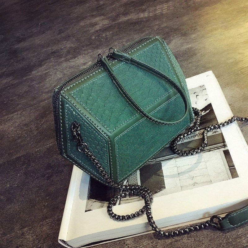 women chain backpack bag ladies mini bag simple shoulder bag