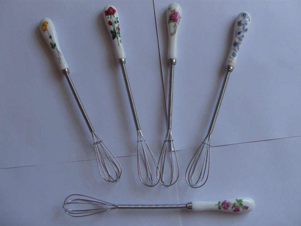 Korean Cutlery Korea Stainless Steel Bone porcelain Eggbeater Blender eggbeater multicolored optional