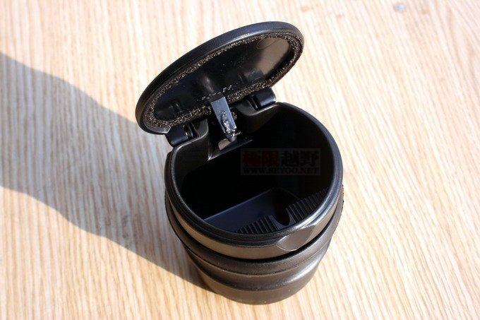 The FJ's original smoking of the ashtray