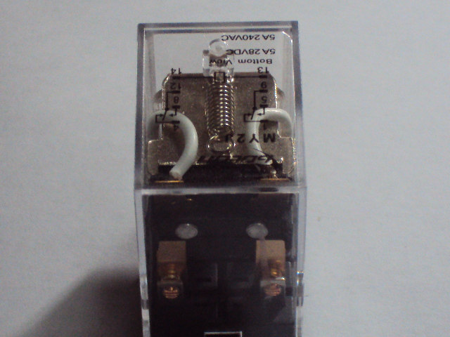 Hong Kong electromagnetic relay small relay intermediate relay MY2J DC24V (HH52P)