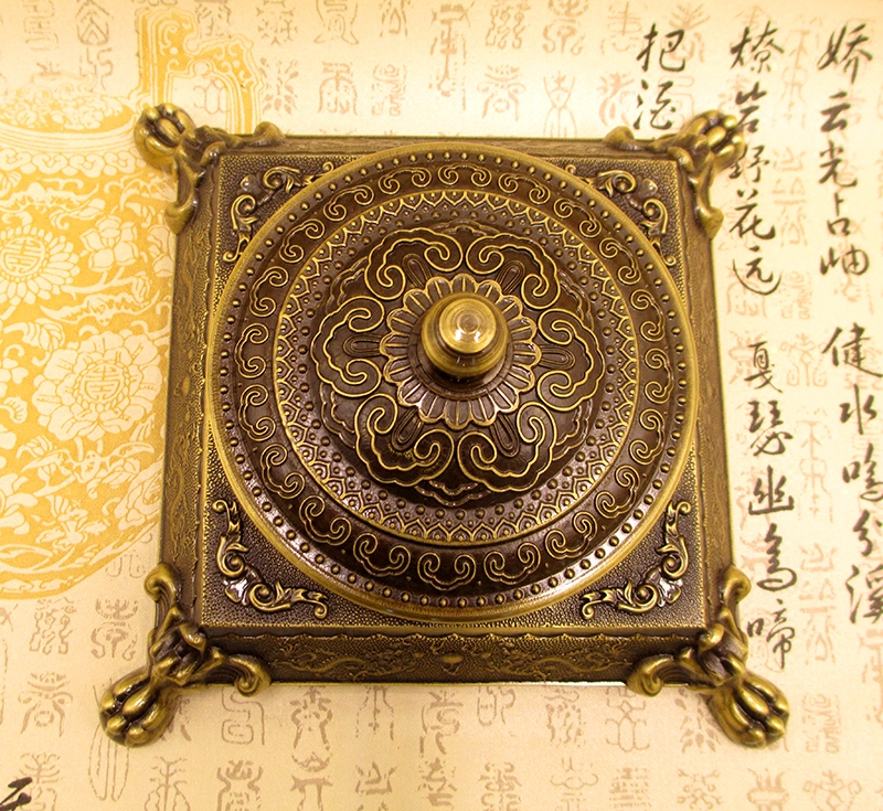 Imitation ancient pure copper Ashtray Chinese Style Retro Brass Band Lid Tobacco Cylinder Business Gift Home Office Decoration Pendulum