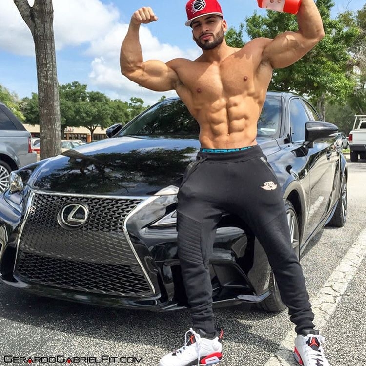 Muscle brothers Flex