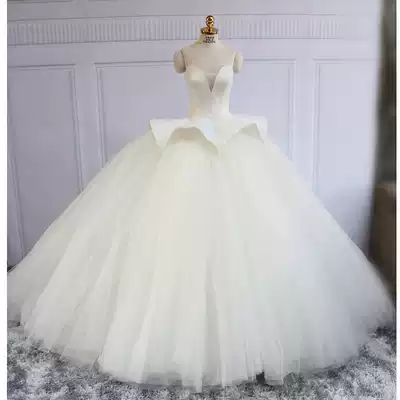Bridal wedding dress 2021 New slim Palace Style Deep V sexy puffy dress wedding dress simple European and American wedding dress