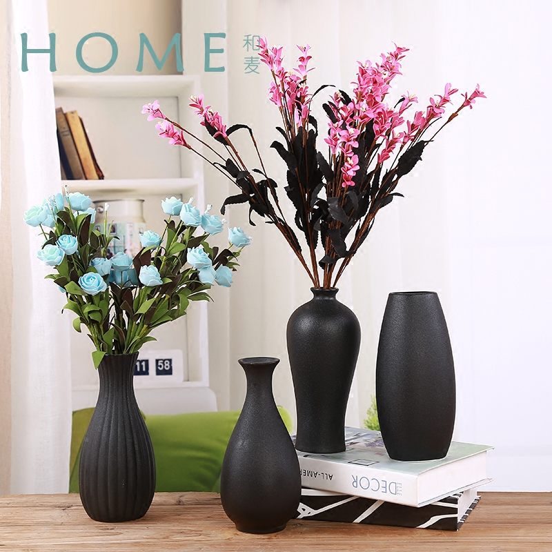 Japanese Retro Ceramic Vase Simple Black Pottery Living Room Home Decoration Ornaments Black Lubao Dried Flower Flower Arrangement Device