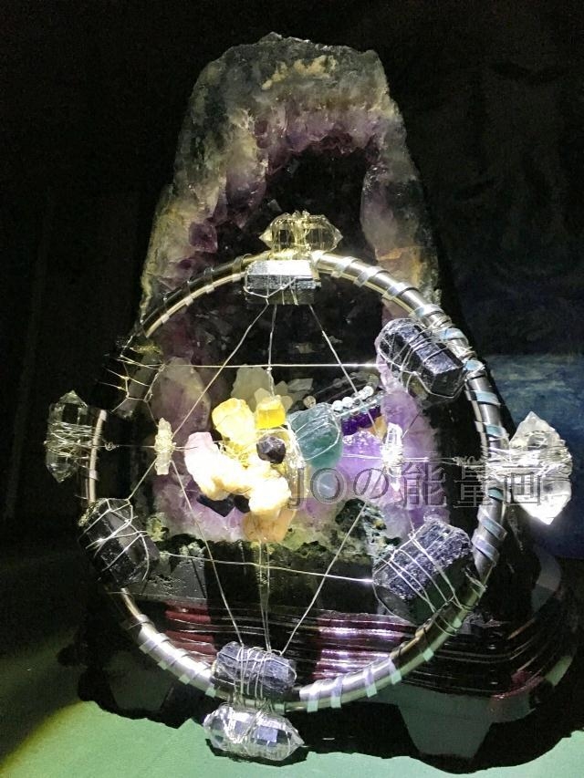 Already out (back to that era No 208) JO's winding art caressing star loner