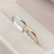 Nhật Bản và Hàn Quốc mịn màng mì chic chic tối giản học sinh đơn giản bằng thép titan vàng hồng đuôi đỏ nhẫn ngón tay nhỏ gió lạnh nhẫn cartier Nhẫn