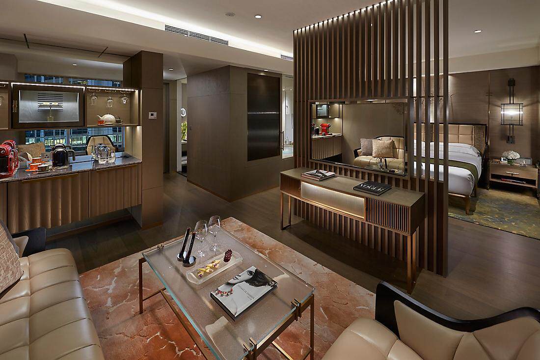 L600 Executive Room, The Landmark Mandarin Oriental, Hong Kong