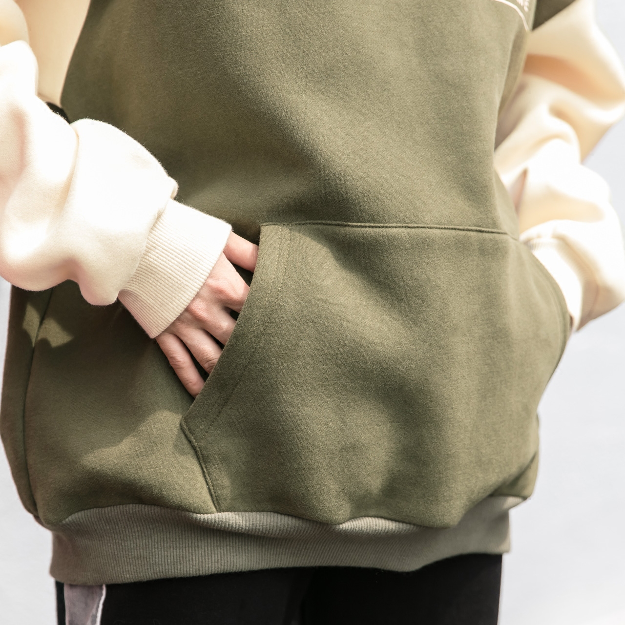 Sweatshirt femme - Ref 3216629 Image 4