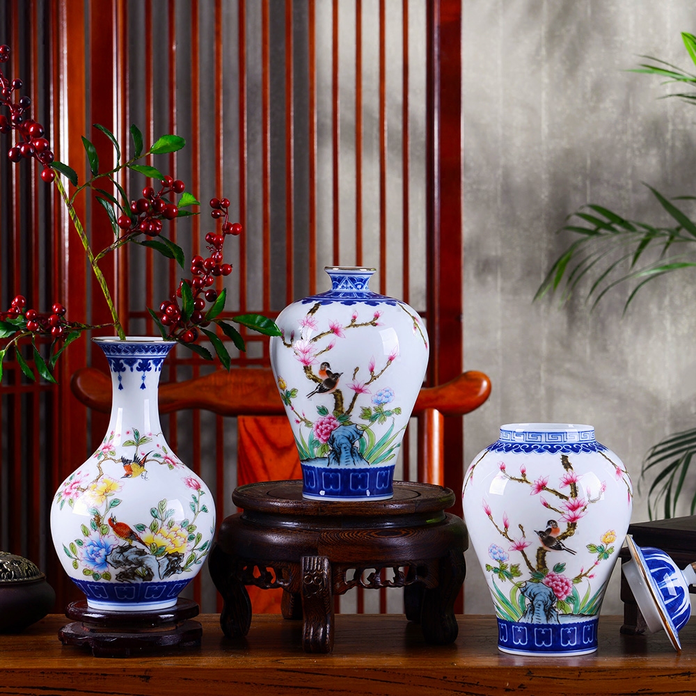 Jingdezhen ceramic floret bottle place flower arranging flower implement powder enamel flowers sitting room porch decoration of Chinese style household
