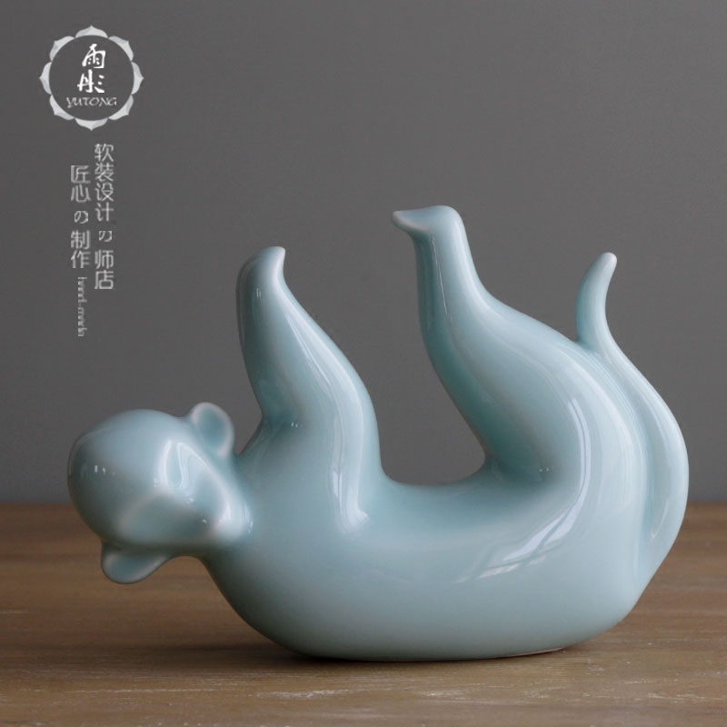 The rain tong home | shadow green craft porcelain of jingdezhen ceramics monkey sitting room ceramic animal ceramic household furnishing articles