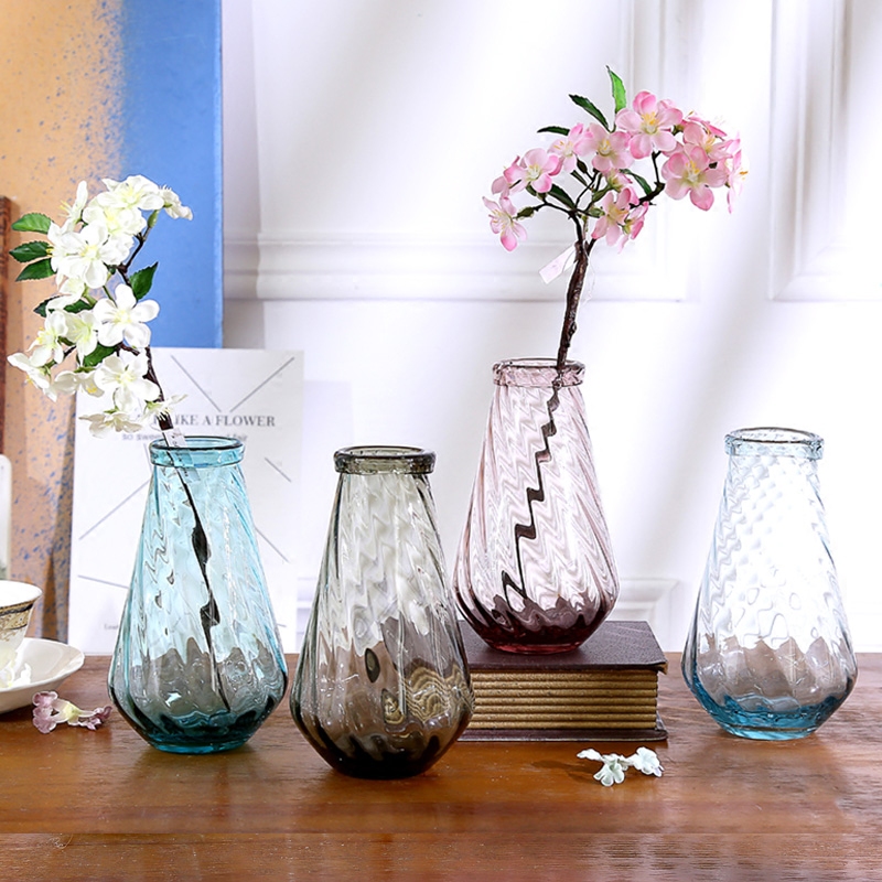 �����԰���Ų�ɫ�����ɻ�����ƿ