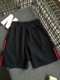 Mùa xuân hè 2018 Áo gió in chữ màu tương phản đẹp mắt Quần thể thao retro quần short nam T4571 quần áo thể thao nam Quần short