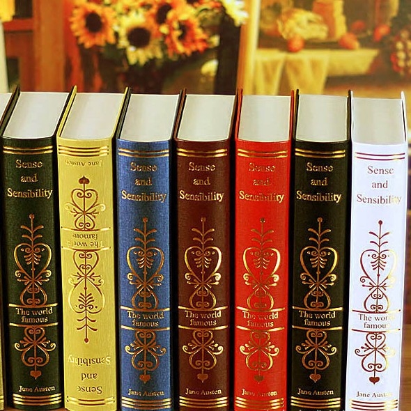 European vintage fake book online shop photography background Taobao photo shooting props bookcase decoration book simulation book