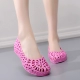 Mùa hè nông miệng nhựa dép nữ y tá màu trắng giày công sở Baotou giày bãi biển tổ rỗng dép havaianas Sandal