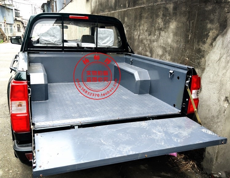 Zhengzhou Nissan D22 Dongfeng Rugniti Mulberry Leather Truck Steel Container rear box Reinforced feeding screw