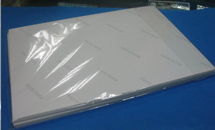 Big head sticker (sticker photo) A4 high-gloss PHOTO PAPER self-adhesive photo paper advanced self-adhesive label paper