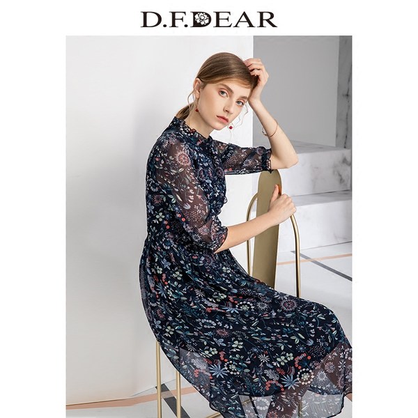 D．F．DEAR 德菲蒂奥 18年新款 雪纺印花修身连衣裙 天猫优惠券折后￥259包邮（￥359-100）