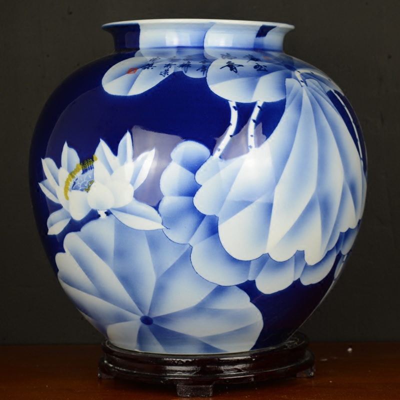 Jingdezhen ceramics hand - made vases, large living room club hotel Chinese style household soft adornment porch place