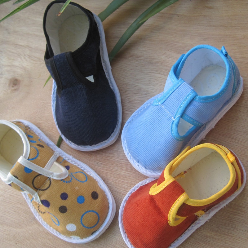 Non-slip new neutral breathable boys and girls pure handmade 0-4 year old single shoes baby spring and autumn models thousand-layer bottom cloth shoes