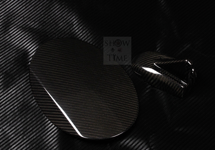 Show Carbon dedicated to Maserati Ghibli Ghibli President refitted carbon fiber midpost oil box cover shark