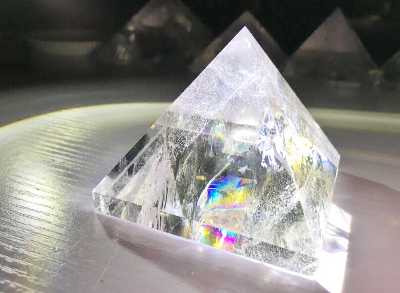 Already out (back to that era No 224) JO's winding art Dinghui Tower Pyramid Lone