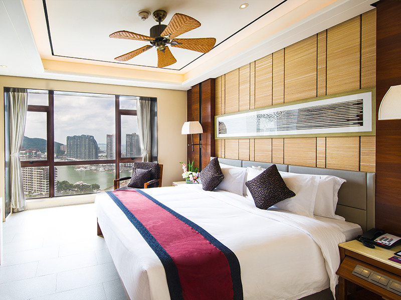 Crowne Plaza Sanya Center Crown Holiday Hotel Crown Superior Large Bed Room