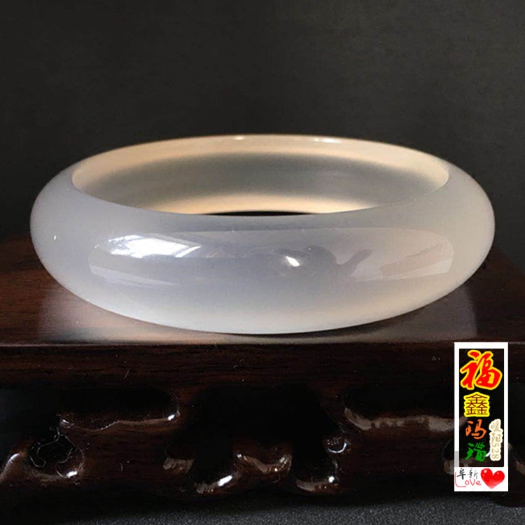 Fuxin Agate Bracelet Fuxin Natural Ice Transparent Large Diameter Agate Bracelet with Moist Texture, a Great Collection and Gift