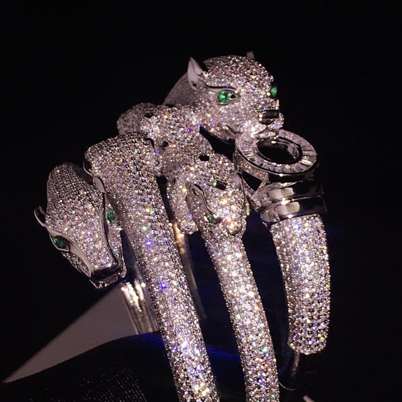 European and American Style Bracelet with Green Eyes, Full Diamond Leopard Head, Micro-Inlaid Open Design, Double-Headed/Single-Headed Women's Bracelet with Millimeter Diamond Inlay European and American Style Bracelet with Green Eyes, Full Diamond Leopard Head, Micro-Inlaid Open Design, Double-Headed/Single-Headed Women's Bracelet with Millimeter Diamond Inlay