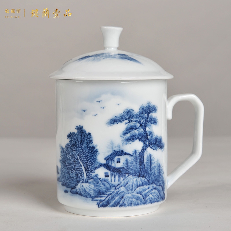 Jingdezhen ceramics famous master hand draw large blue and white cups with cover sitting room adornment study furnishing articles