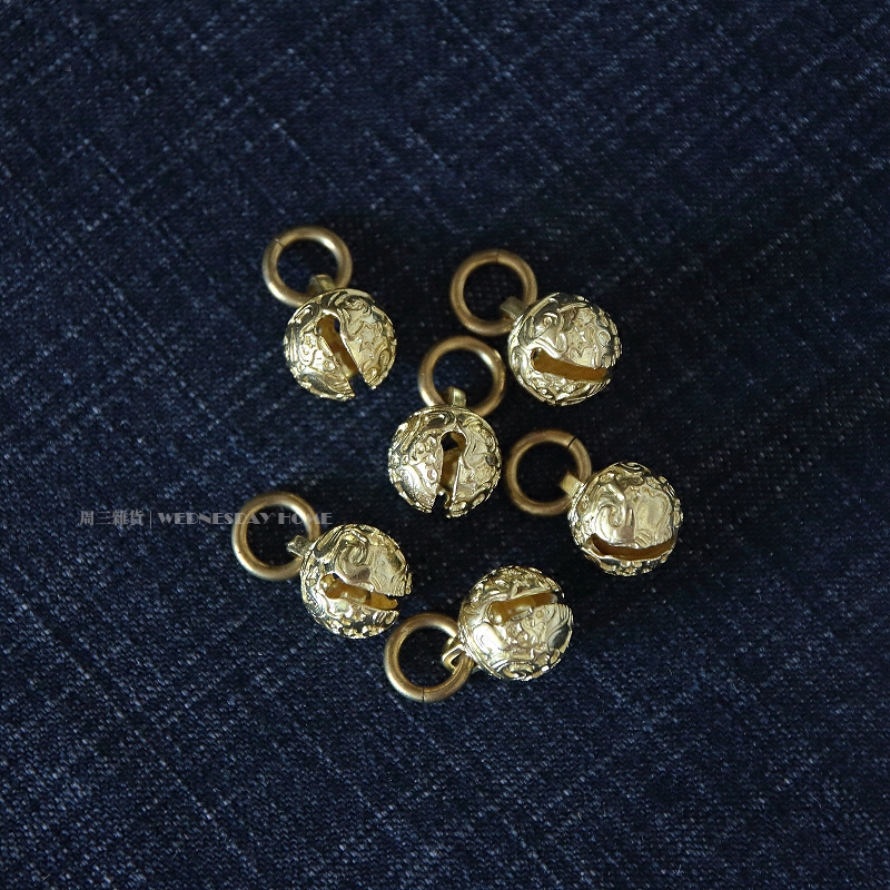 Brass small bell copper key chain bell pendant metal key ring car key chain hollow small bell pendant