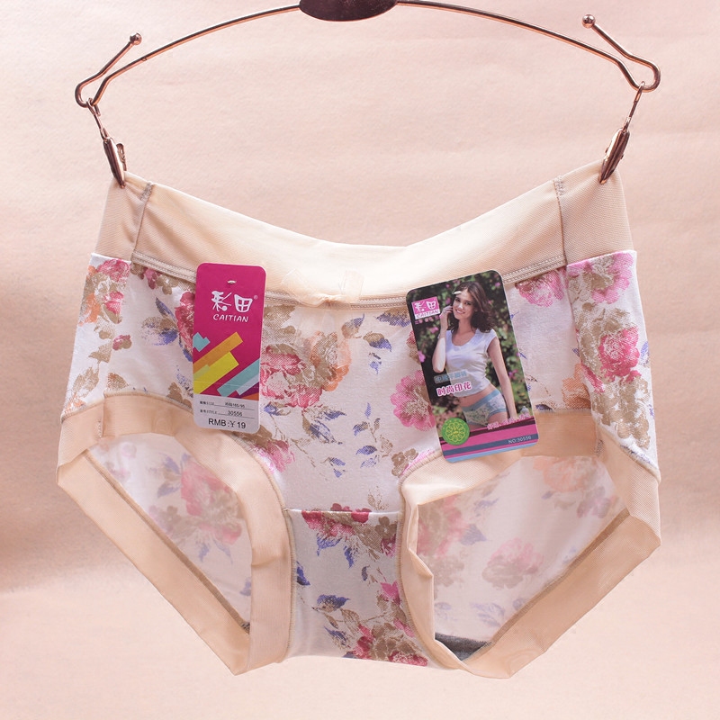 Color Field Briefs Women Comfort Modale Crushed Flowers Pure Cotton Bamboo Charcoal Fabric Crotch Red Mid Waist High Waisted Four-corner Pants