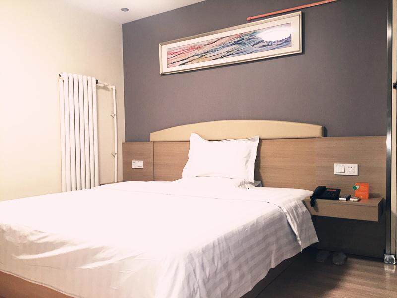 7-day hotel chain hotel Tianjin tumor hospital subway station store Ali exclusive big bed room