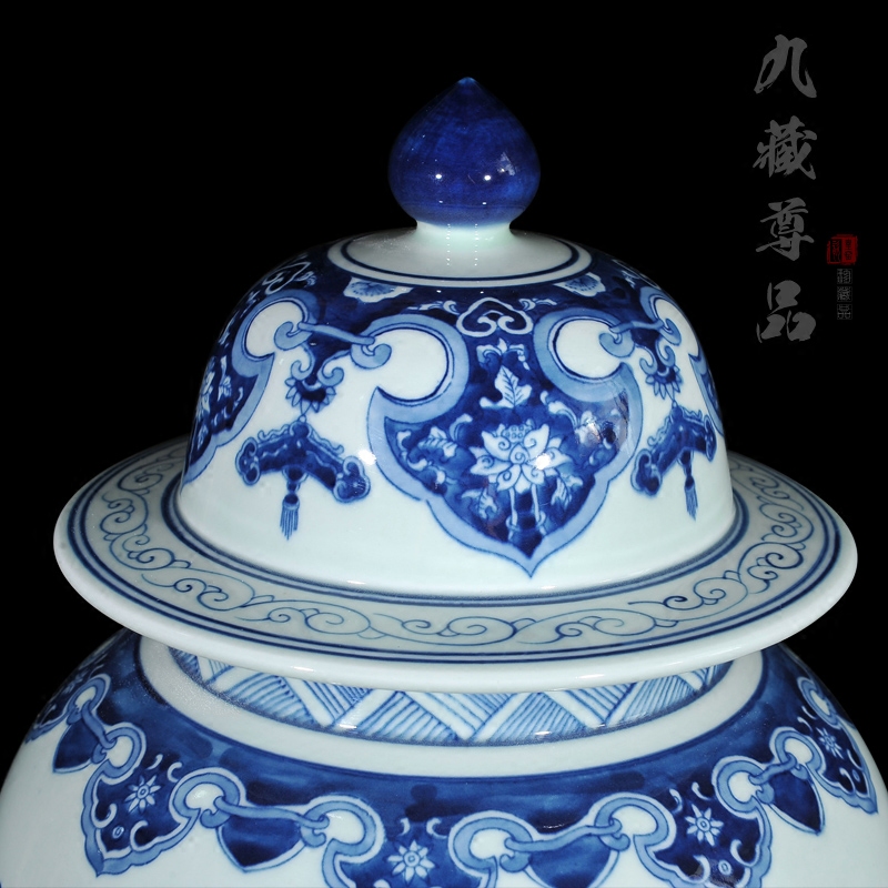 Jingdezhen ceramic vases, antique general blue dragon playing bead tank storage tank Chinese sitting room adornment is placed